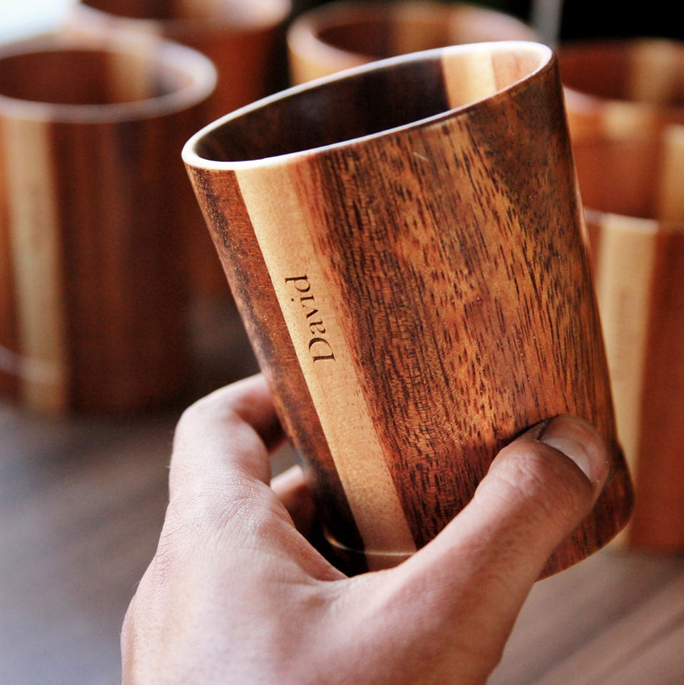 https://www.woodgeekstore.com/cdn/shop/files/engarved-wooden-whiskey-glasses-woodgeekstore-_2_1200x.jpg?v=1695371177