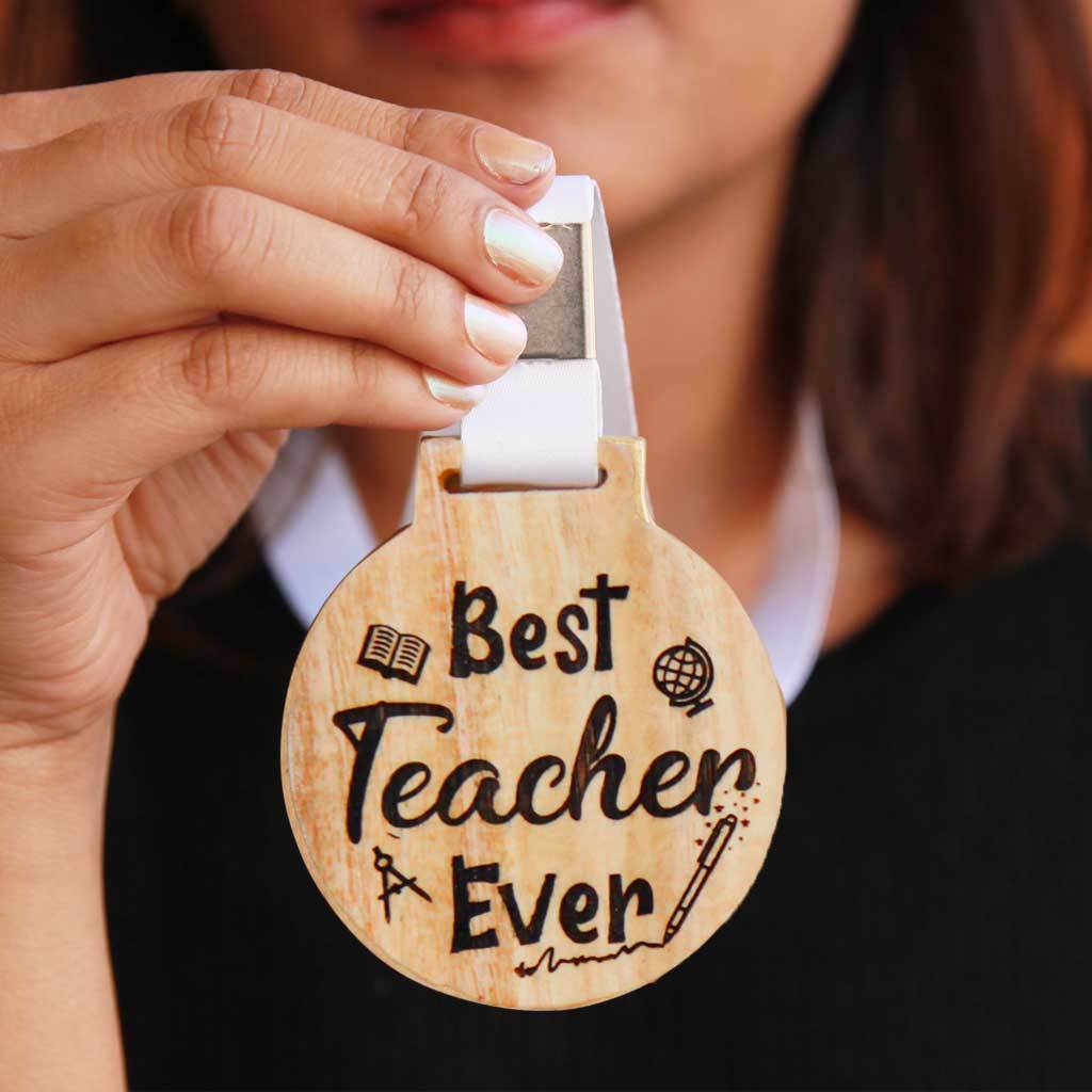 50 Best Teacher Gift Ideas (2023) - Little Learning Corner
