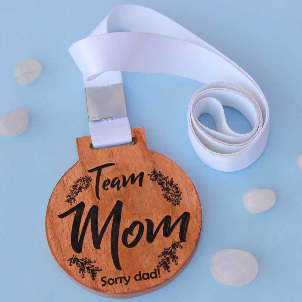 Mom and Dad Christmas Ornament From Son Daughter Kids Parents Xmas Ornament Parents  Gift From Kids Dad Mom Keepsake Memento Present - Etsy