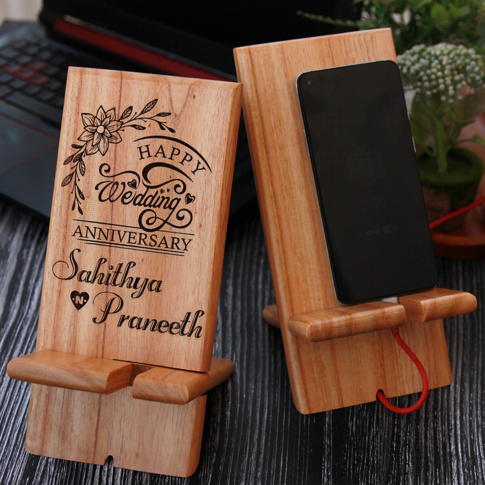 Handmade good phone wood stand for desk•Cell phone wood stand for kitchen•Wood phone holder for gift•Wooden phone holder•Personalized friend gift