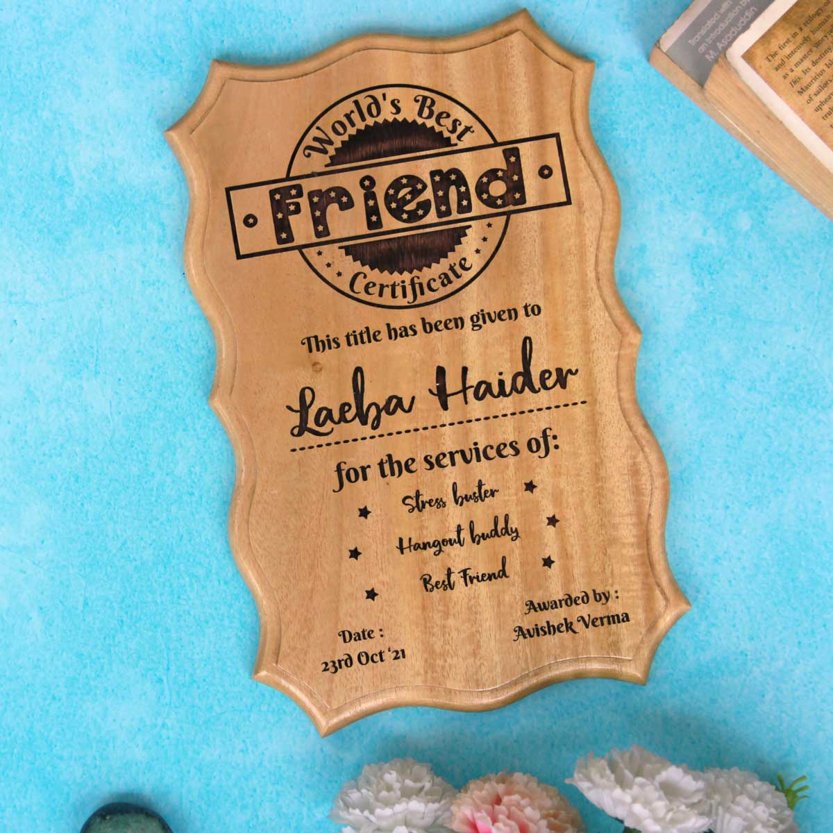 22 Thoughtful Holiday Gifts For Your Best Friends - The Mom Edit